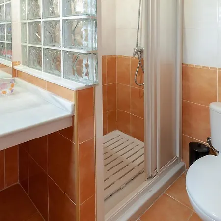 Del Montgo Apartment *