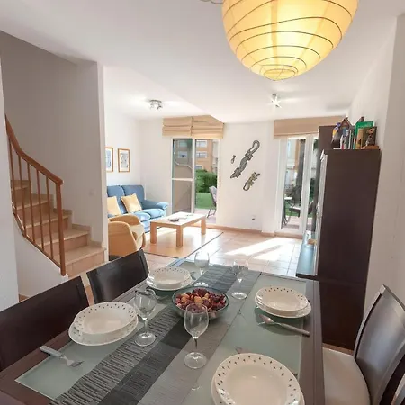 Del Montgo Apartment *